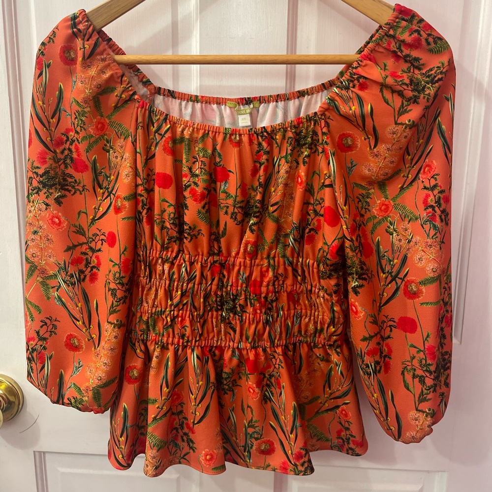 Gianni Bini top. Size XS